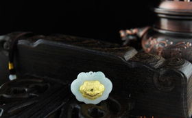 金鑲玉富貴長(zhǎng)命鎖 會(huì)銷禮品中的精品選擇